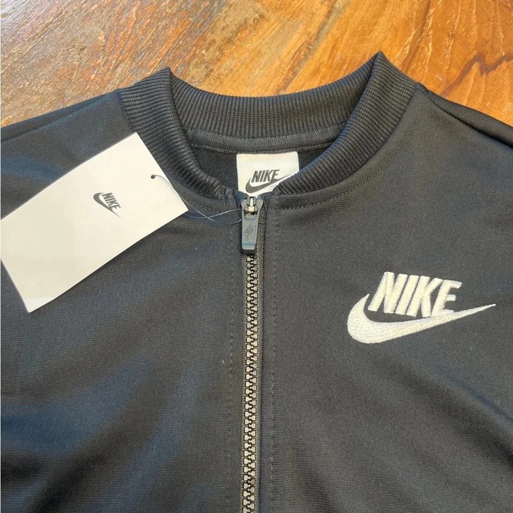 NWT Nike Youth Girls Full Zippered Jacket